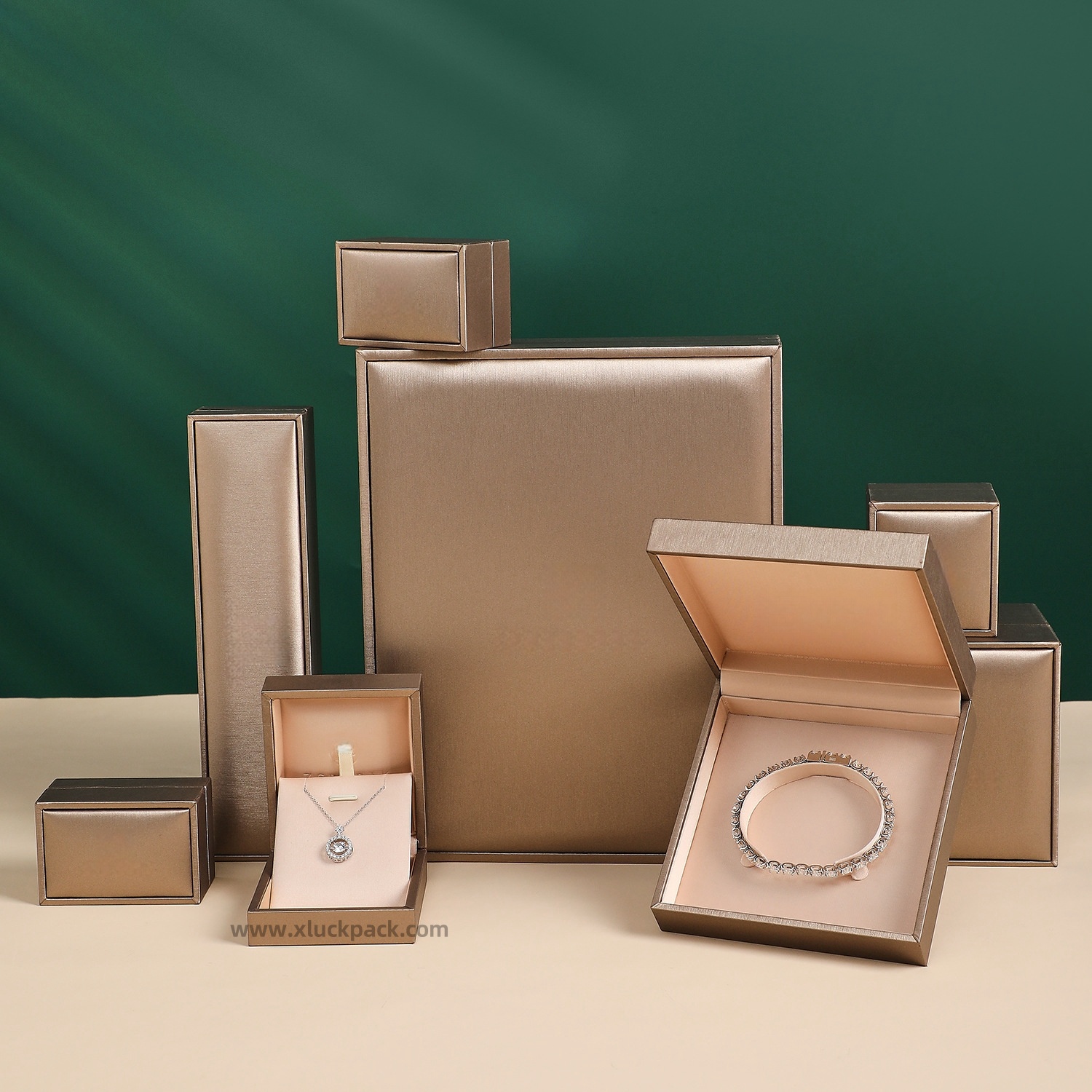 High-end brushed PU leather jewelry gift box