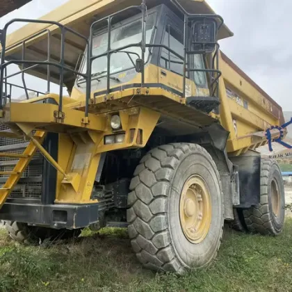 Komatsu HD605-7 Off-Highway Dump Truck - Big Power HD605 HD475 with Komatsu Engine