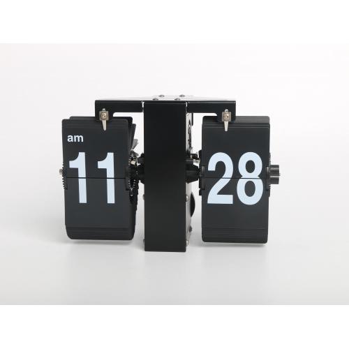 Mini horloge murale flip fantastique avec des cartes rectangulaires