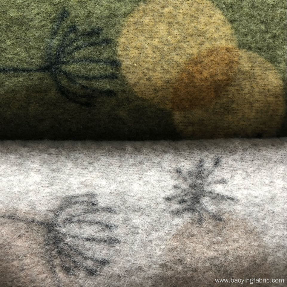 Regenerated polyester coarse needle printed wool cloth