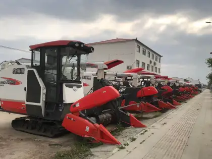 Good Quality Used Kubota 758Q Automated Wheat Harvester