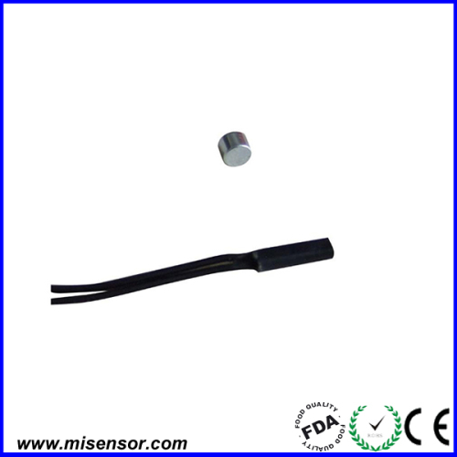 Mini cylindrical magnetic proximity switch