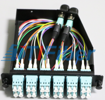 Cord Patch in fibra ottica OM4 MTP/MPO a 24 core per cassette MPO