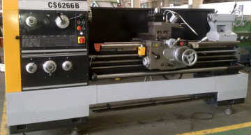 CS6266B spindle bore 82mm horizontal gap bed lathe machine