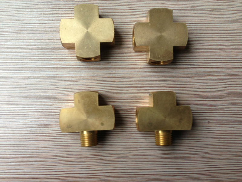 4-Way Brass Manifold Joint Fitting with Four 1/4\" Female NPT Connectors