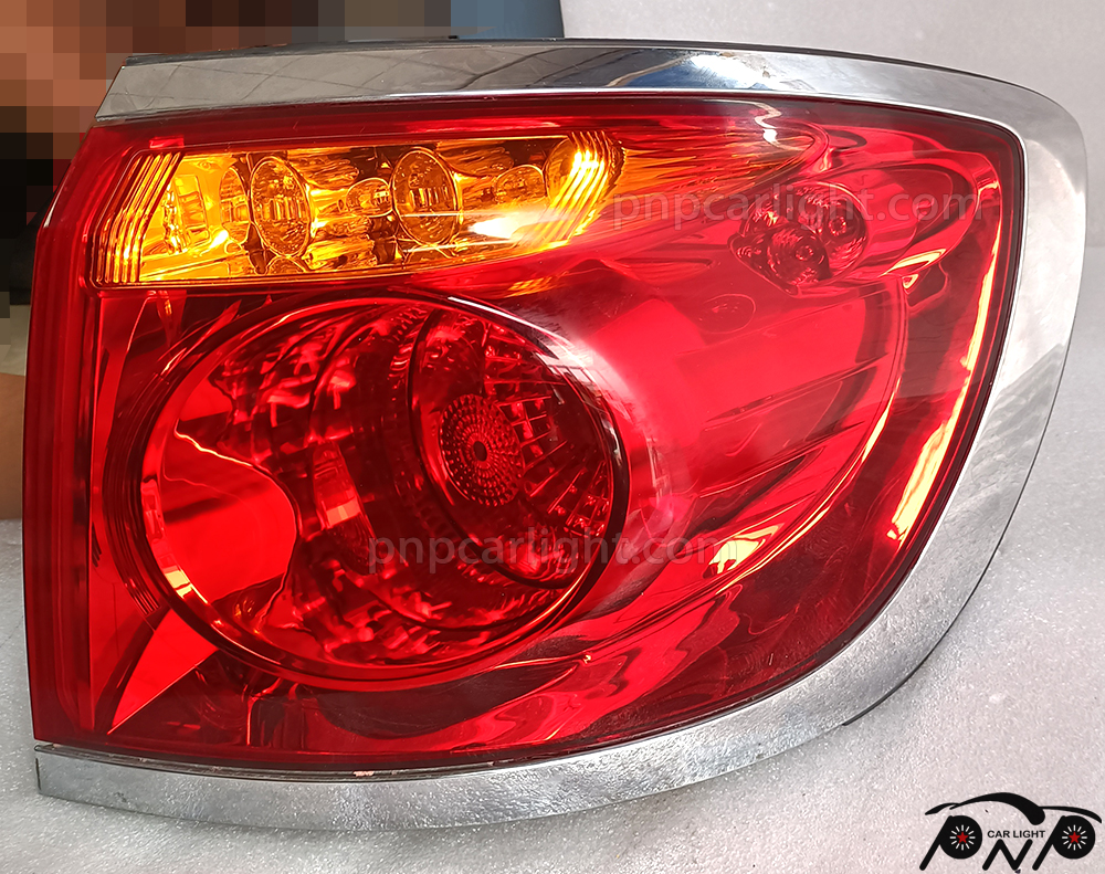 2009 Buick Enclave Tail Light