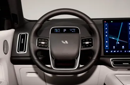 2023 Li-Ning L9: Brand New Electric SUV - Li Xiang One L7, L8, L9" 

However, considering common naming conventions and brand clarity, "2023 Li-Ning L9: Brand New Electric SUV" might be more appropriate if focusing on the L9 model as it seems to be a cent