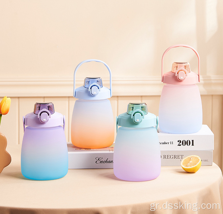 Αποσπώμενο σχέδιο ιμάντα δημοφιλής χαριτωμένο φορητό επαναχρησιμοποιήσιμο πλαστικό μπουκάλι νερό με άχυρο