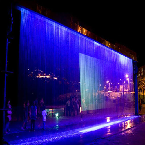 Фонтанҳои пардаи пардаи об