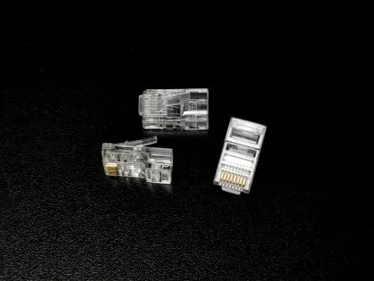 Plug 8P8C Serial shielded Type