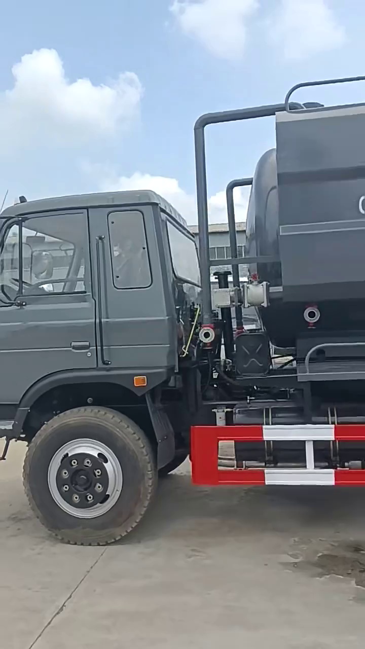 Industrial Sewage Suction Special Vehicle for Efficient Liquid Removal