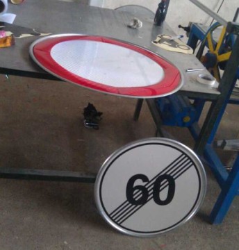Reflective Vinyl Film CNC Cutter Table Machine
