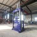 Vertical Lifting Chamber Baler Rag Cloth Packing With Baling Press Supplier