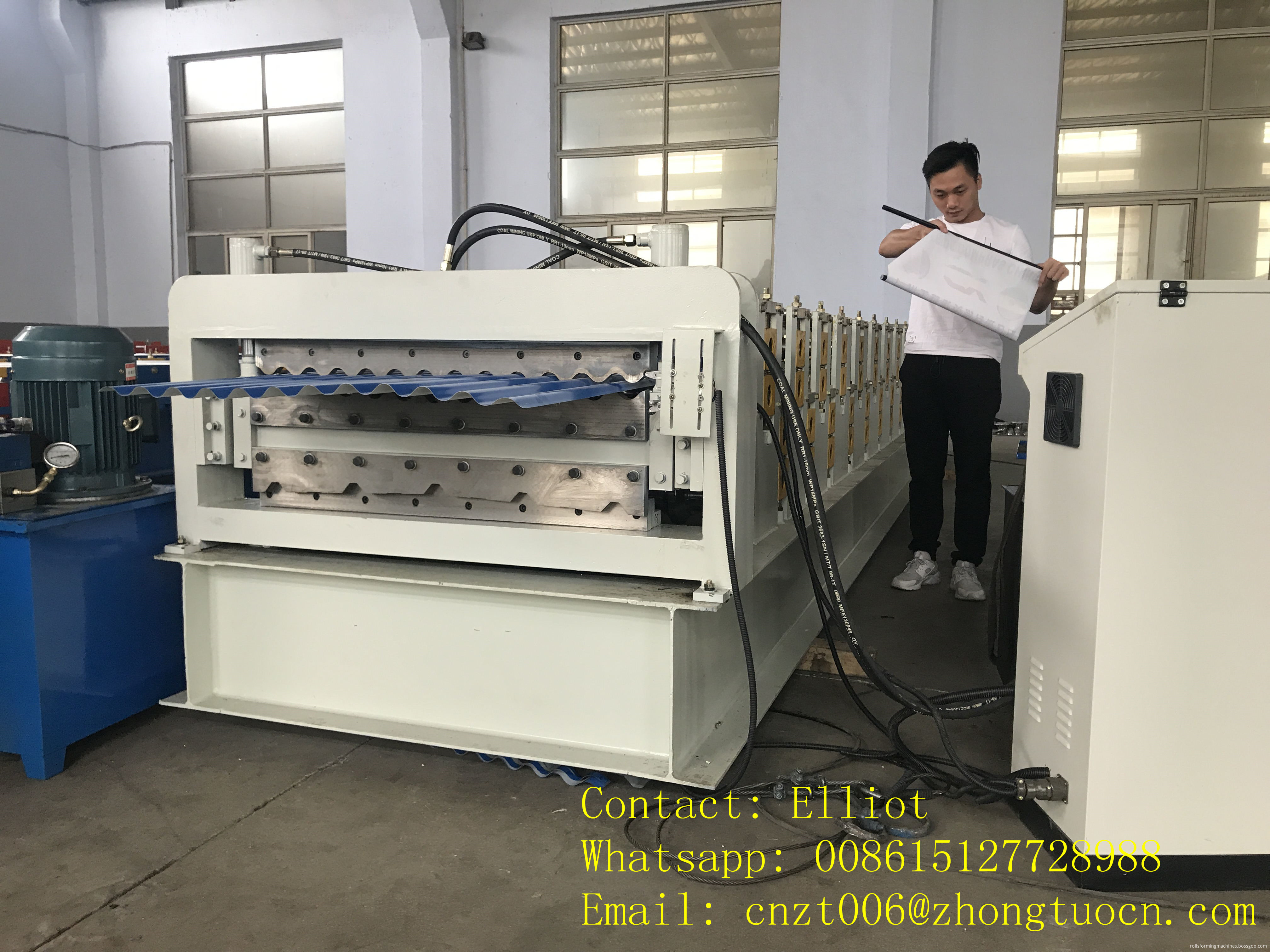 Double layer roofing tile machine (3) Double layer roofing tile machine (3)