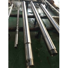 Single bimetallic screw barrel for injection machine