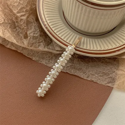 Wholesale Diamond & Pearl 'M' Hair Clips: Elegant Bride & Women's Hair Accessories