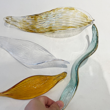 Custom Leaf Chandeliers for Modern Indoor Lighting