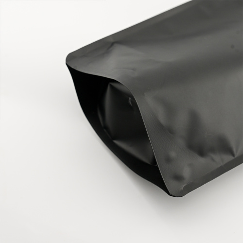 Bolsa de café preto fosco com zíper