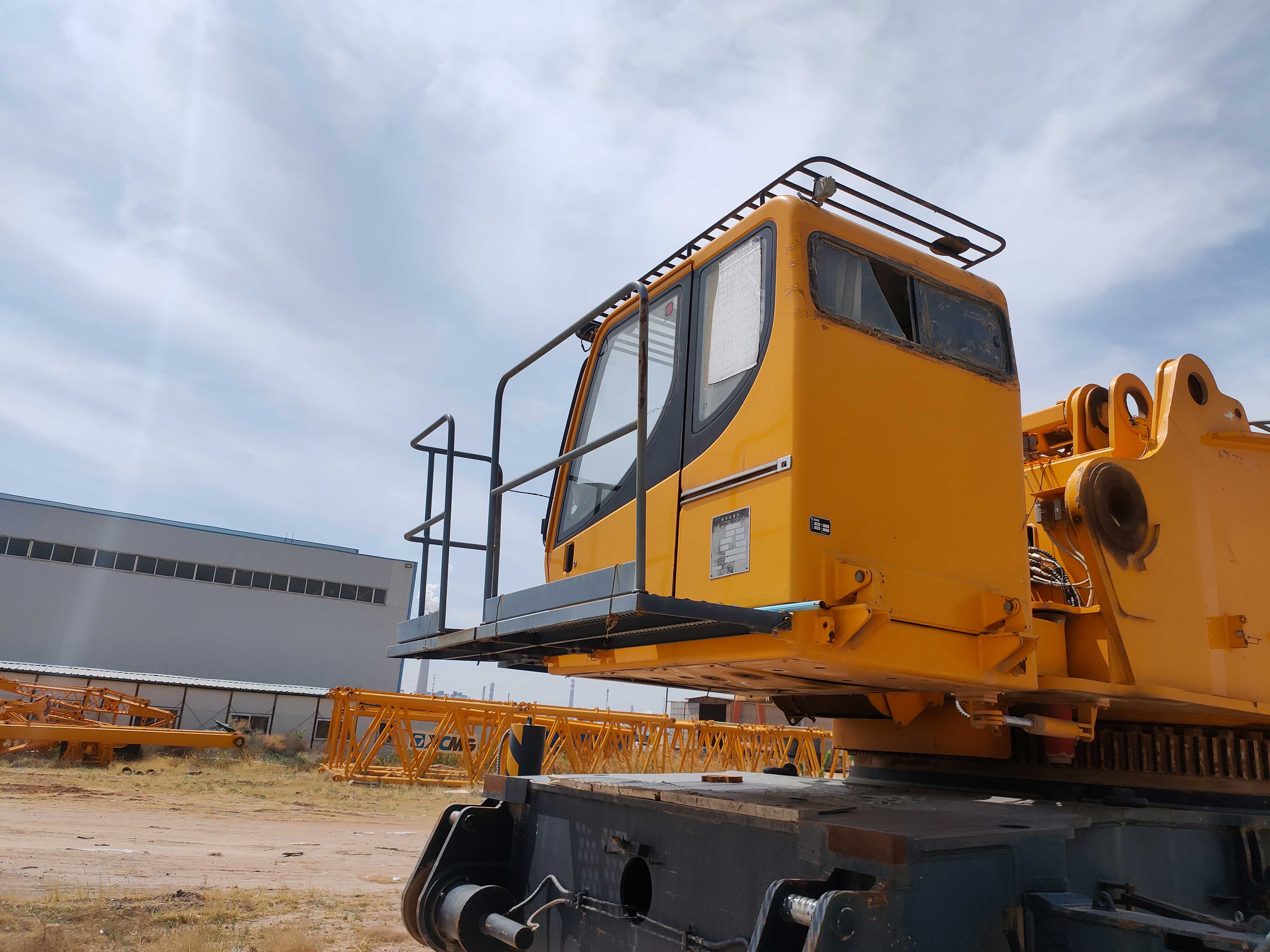 2015-650-ton-crawler-crane,-auction-price