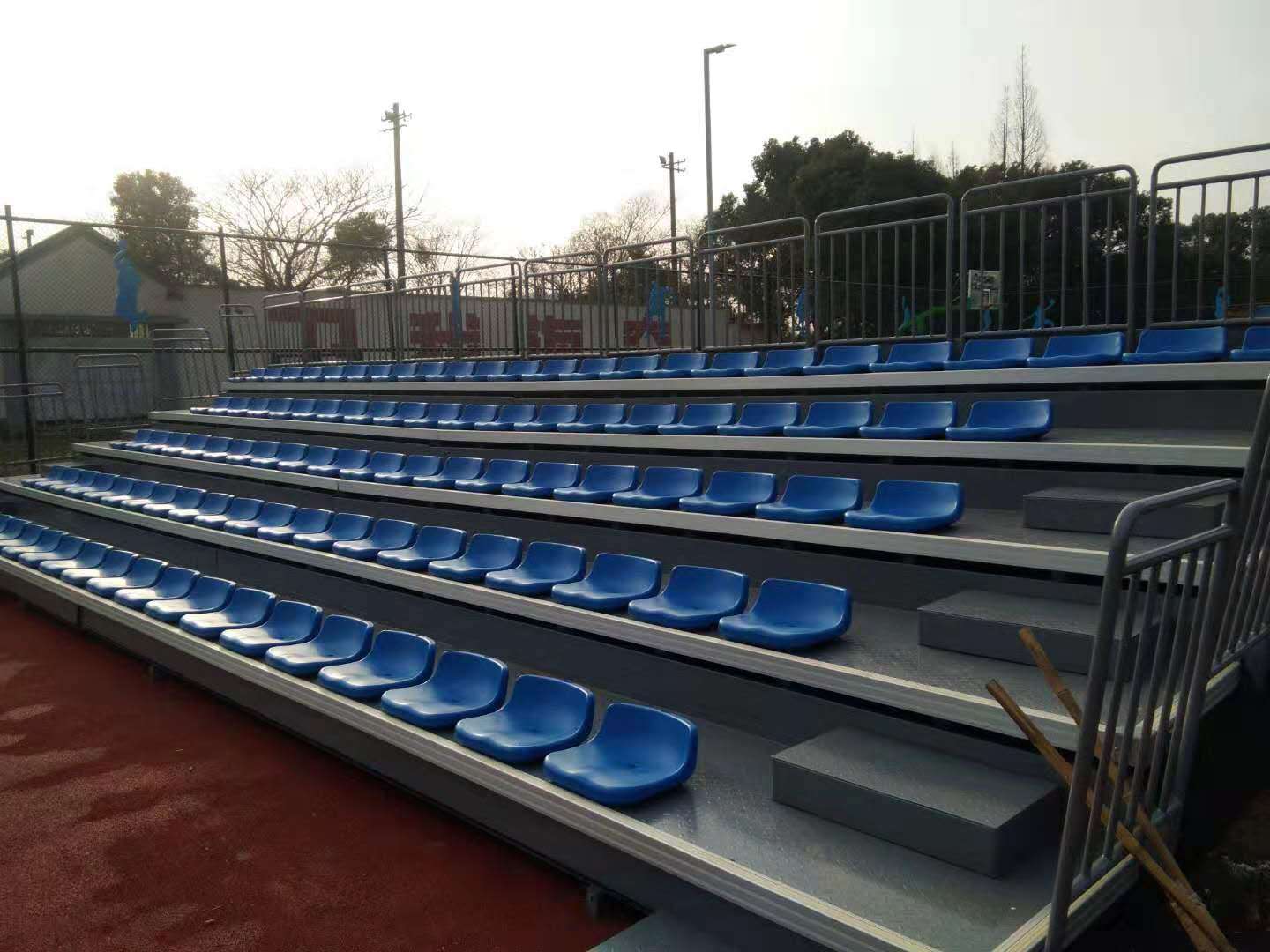 New Middle Backrest Outdoor Bleacher Stadium Seat Design