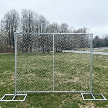 Recinzione temporanea da cantiere con collegamento a catena zincata