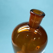 Amber Glass Faulnnel مع Stopcock 500ml