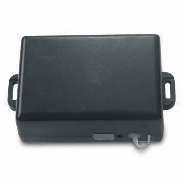 GPS Real Time Tracker with Waterproof, Magnet Pin and Shock Sensor Control Upload