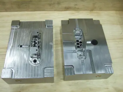 Taiwan Engineering plastic tube mold