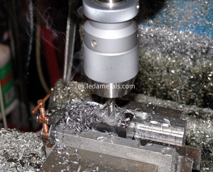 Metal swarf cnc machining
