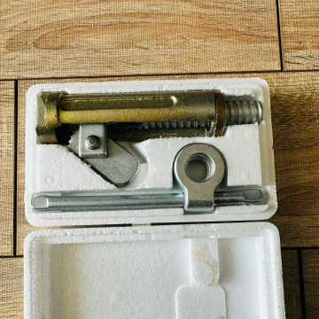 Pinces rapides pour les accessoires de coffrage (02)