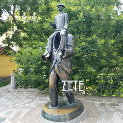 Garden Decorative Metal Sculpture Bronze Statue of Franz Kafka