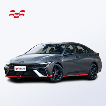 2023 Hyundai Elantra N Line: Επιλογές απόδοσης και πολυτελείας sedan