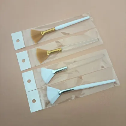 Customized Large Facial Mask Fan Brush for Aesthetician Crystal Beauty Facial Mask Application