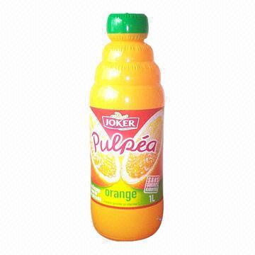 Inflatable bottle for advertising