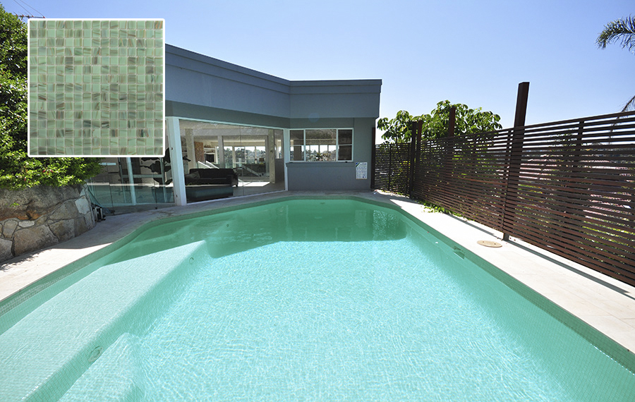 Vendita di piastrelle di piscina a mosaico in vetro verde