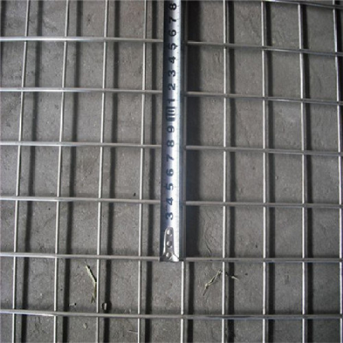 Welded Wire Mesh Fencing Green Mesh hole