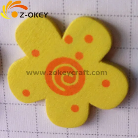cheap colorful Yiwu flower-shape wooden fridge magnet