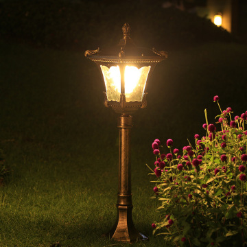 Customized Color IP44 Waterproof Vintage Outdoor Pillar Lamp with CE Certificate