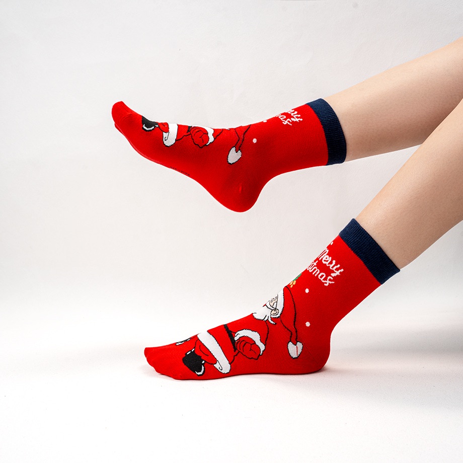 Дамы Каляды прамыя нагамі панчохі