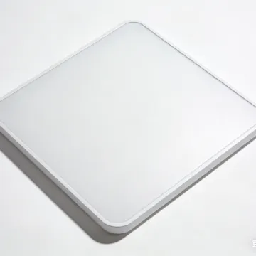 LED ceiling lighting with even glow