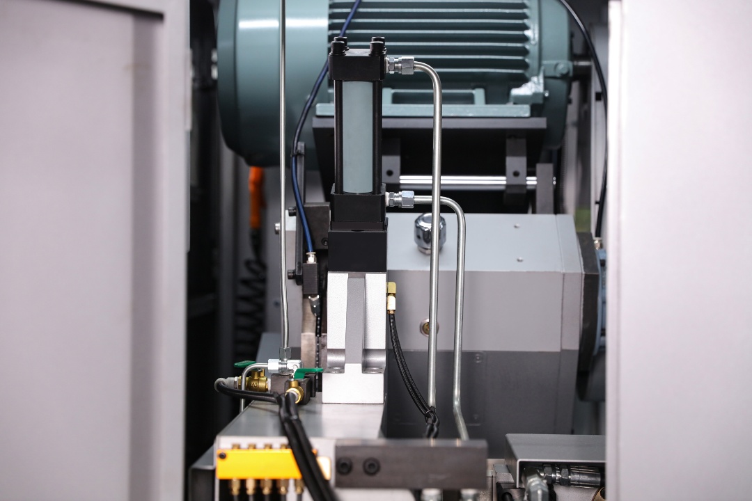 Circular Sawing Machine