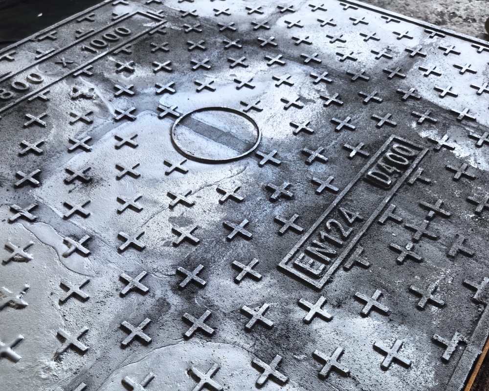 Manhole cover details2