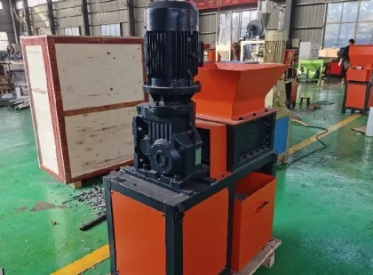 Plastic scrap shredder machine
