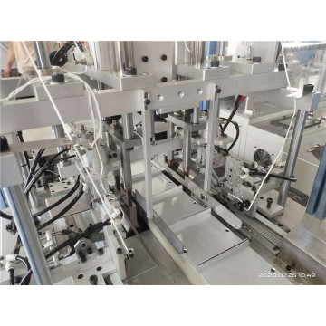 Automatische 3ply Face Mask Machine Manuelle Produktionslinie