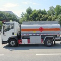 Sinotruk camión tanque de 5 toneladas