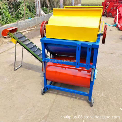 Diesel Engine Peanut Picker with Large Tires for Harvesting Peanuts in Gambia
