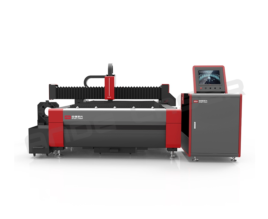 Laser cutting machine with long working life