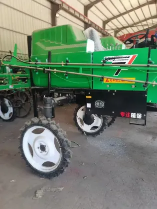 Four-Wheel Self-Propelled Boom Sprayer