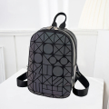 Nova Mini Mochila para Mulheres Geométricas de Rodpack Geométrica para Homens e Mulheres Mochila Portátil luminosa