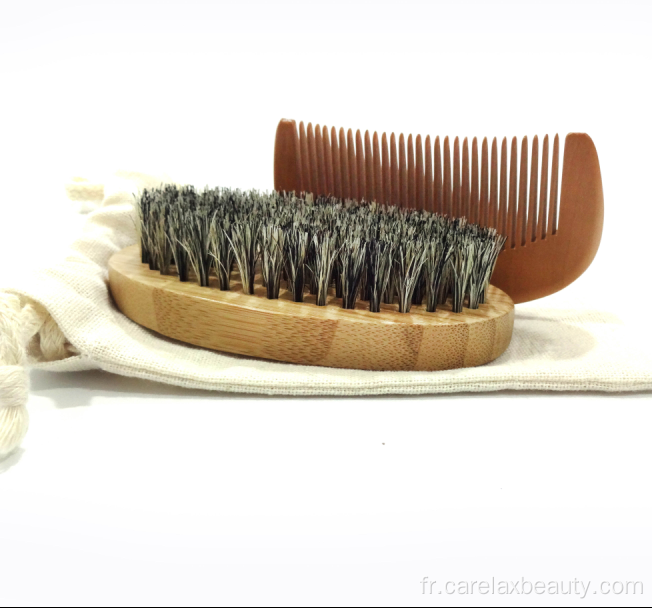 Brosse et peigne en gros de la barbe